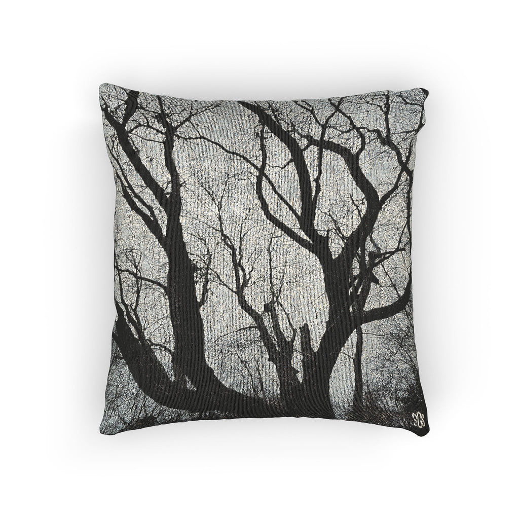 BLACK AND WHITE WINTER OAK WOVEN PILLOW